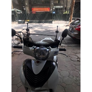 Kính chắn gió xe Honda SH Mode