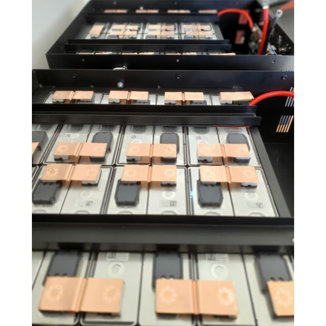 Pin lưu trữ 48v 100Ah giao tiếp inverter, dùng cell Samsung SDI 94Ah