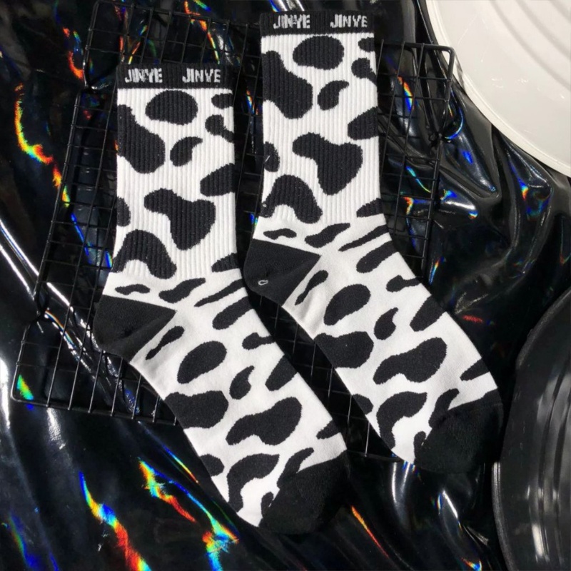 Vớ Thể Thao In Họa Tiết Bò Sữa Phong Cách Harajuku Nhật Bản Harajuku Đường Phố Đơn Giản Cho Nữ