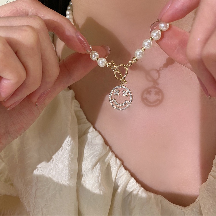 Vòng cổ Ngọc Trai Hình Mặt Cười Sang Trọng Phong Cách Baroque Cho Nữ