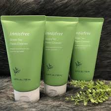 Sữa Rửa Mặt  Innisfree Trà Xanh - Loại Bỏ Bụi Bẩn, Làm Sạch Làn Da