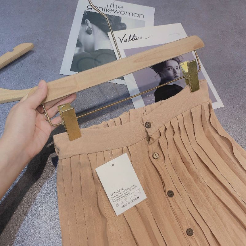 CHÂN VÁY MIDI BE KHUY GỖ