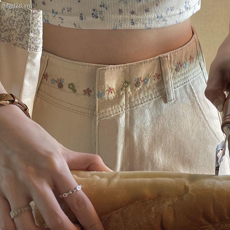 Quần Jeans Nữ Lưng Cao Màu Kem Sữa Ống Rộng Phong Cách Retro Hàn Quốc Cạp Cao Thêu Hoa Loại 1