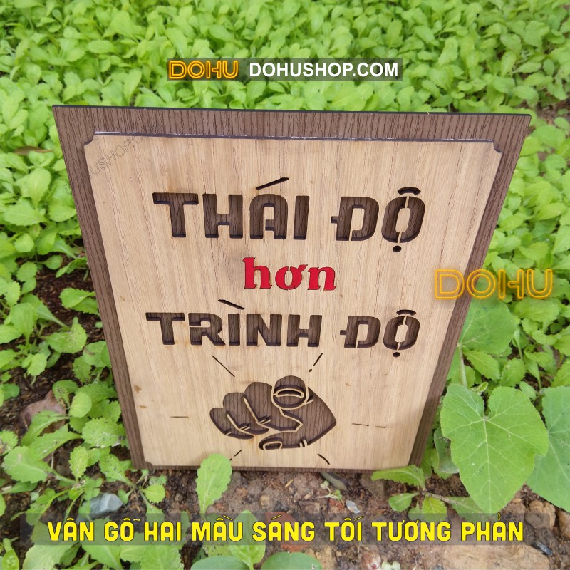 [SIÊU RẺ] Tranh Treo Tường Gỗ Tạo Động Lực DOHU205: Thái độ hơn trình độ - Video shop tự chụp