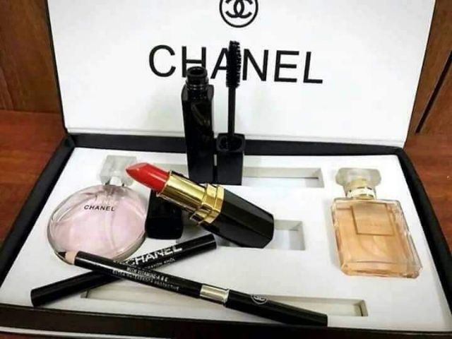 SÉT CHANNEL 5 MÓN | BigBuy360 - bigbuy360.vn