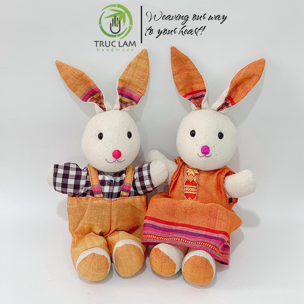 Combo Đôi Bạn Thỏ Nhồi Bông Mặc Trang Phục Vải Dệt Tay Thổ Cẩm Thái Mai Châu Size Lớn – Trúc Lâm Handmade