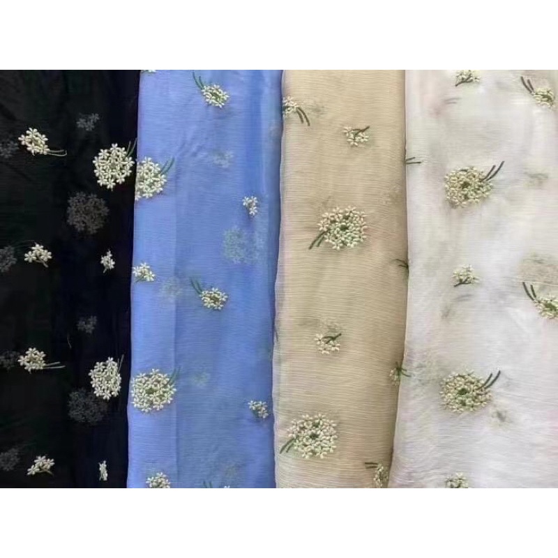 Áo Dài Bốn Tà Voan Thêu Cao Cấp Cúc Chi