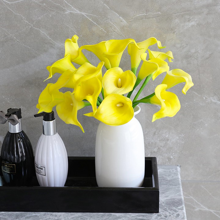 1 Bó Hoa Lily Trắng Nhân Tạo JP6 Dùng Cho Tiệc Cưới