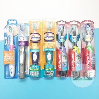 Bàn chải điện Oral B 3D White Action chạy pin AA của Mỹ- làm sạch sâu đến từng kẽ răng