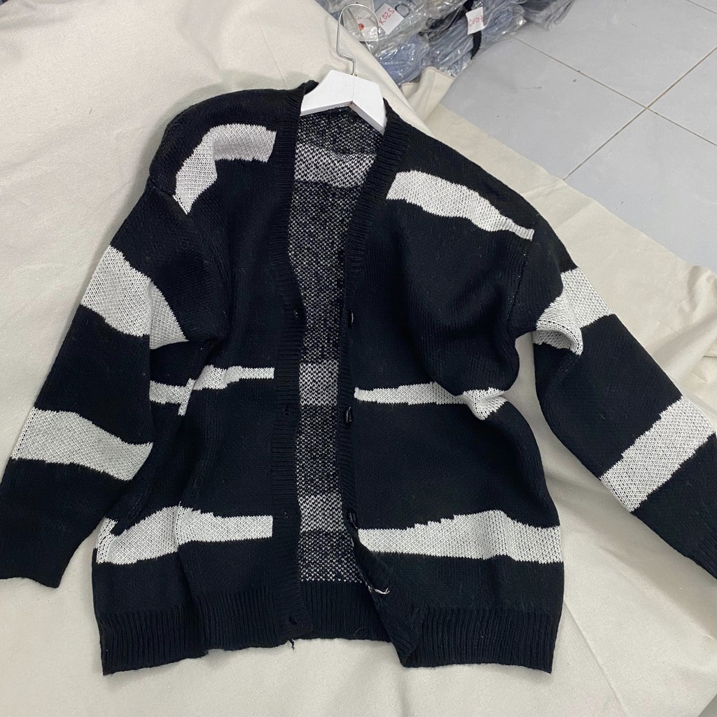 LEEVA - Áo khoác len nữ cardigan dáng rộng phối viền cá tính K029
