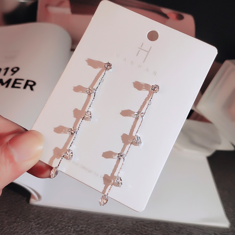 Bông Tai Dáng Dài Hình Chiếc Lá Đính Đá Zircon Thời Trang