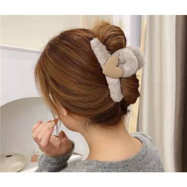 Kẹp tóc hình cá mập phủ lông dễ thương thời trang thu đông cho nữ RYT