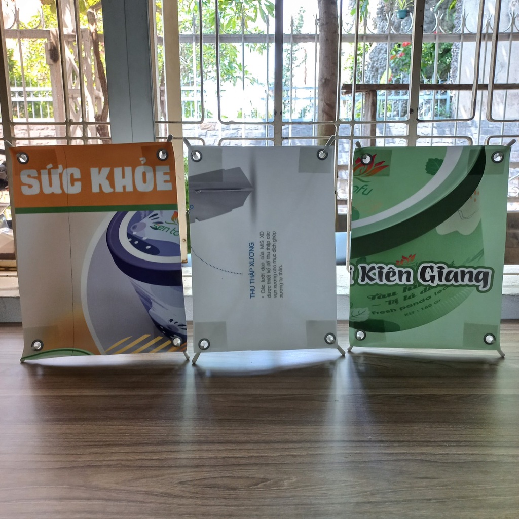 STANDEE CHỮ X MINI SIZE A4 STANDEE ĐỂ BÀN