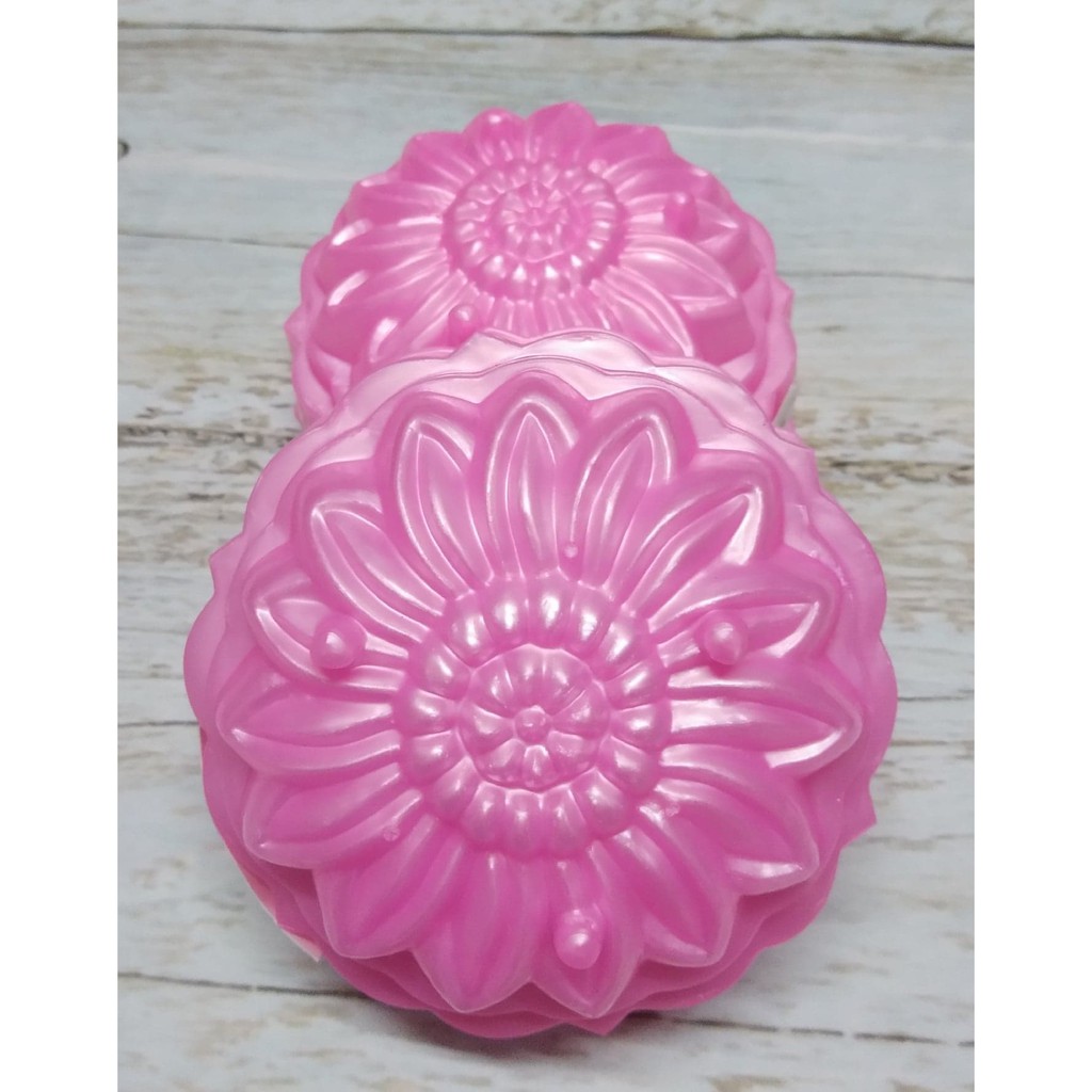 Khuôn Rau Câu Trung Thu 250- 300 Gram Hình Hoa Hướng Dương, Kích thước miệng 10 cm x cao 6 cm - giao 1 cái