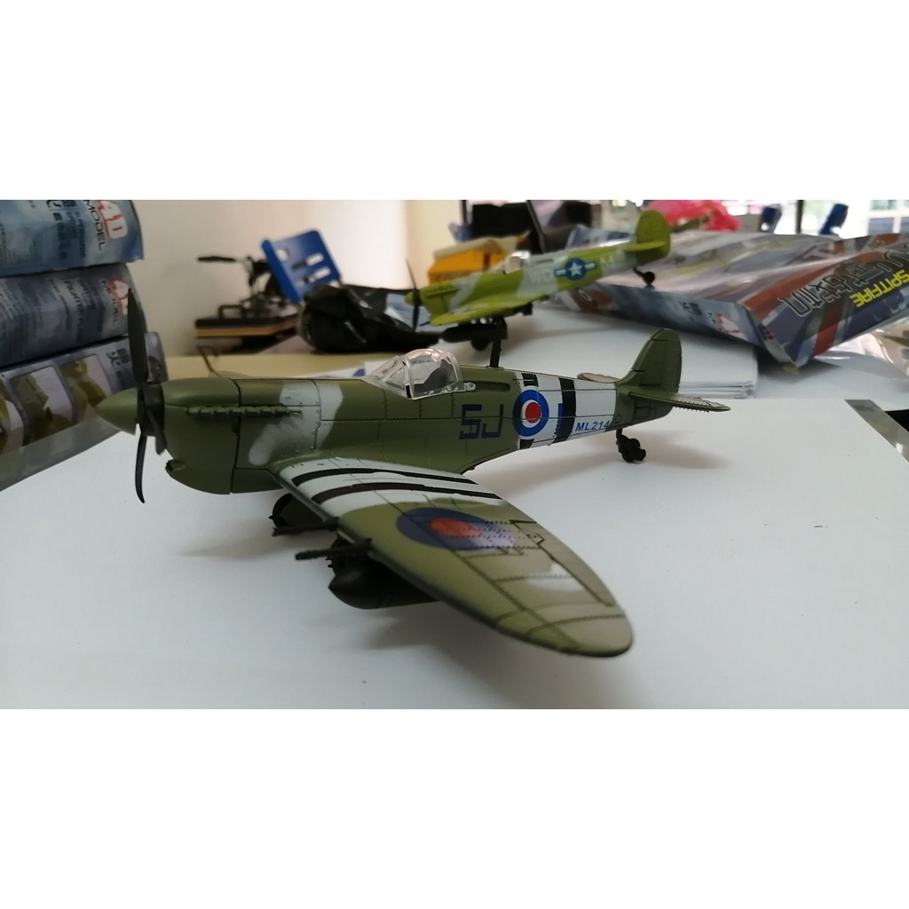 [Mã TOYDEC hoàn 20K xu đơn 50K] Bộ mô hình tự lắp ráp (DIY) - Máy bay Supermarine Spitfire SJ ML214 - Tỷ lệ 1:48