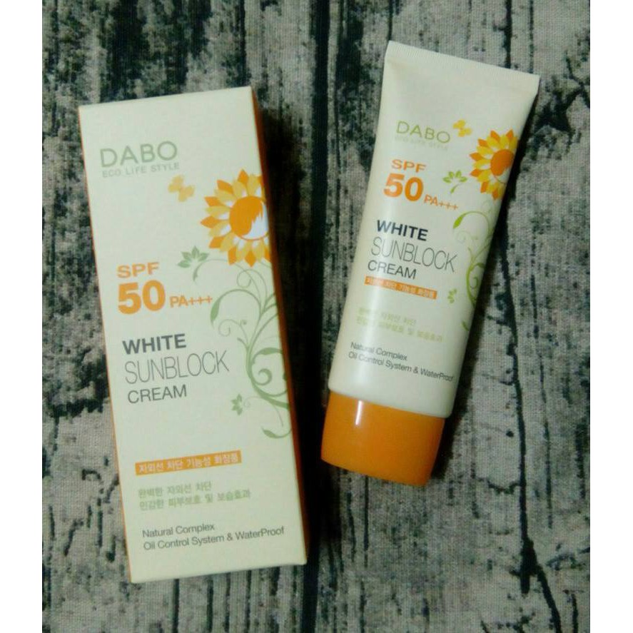 Kem chống nắng Dabo White Sunblock Cream SPF50