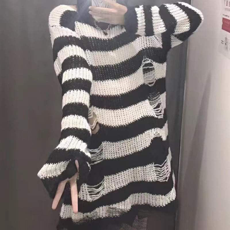 Áo len rách dạng mỏng gothic - punk unisex