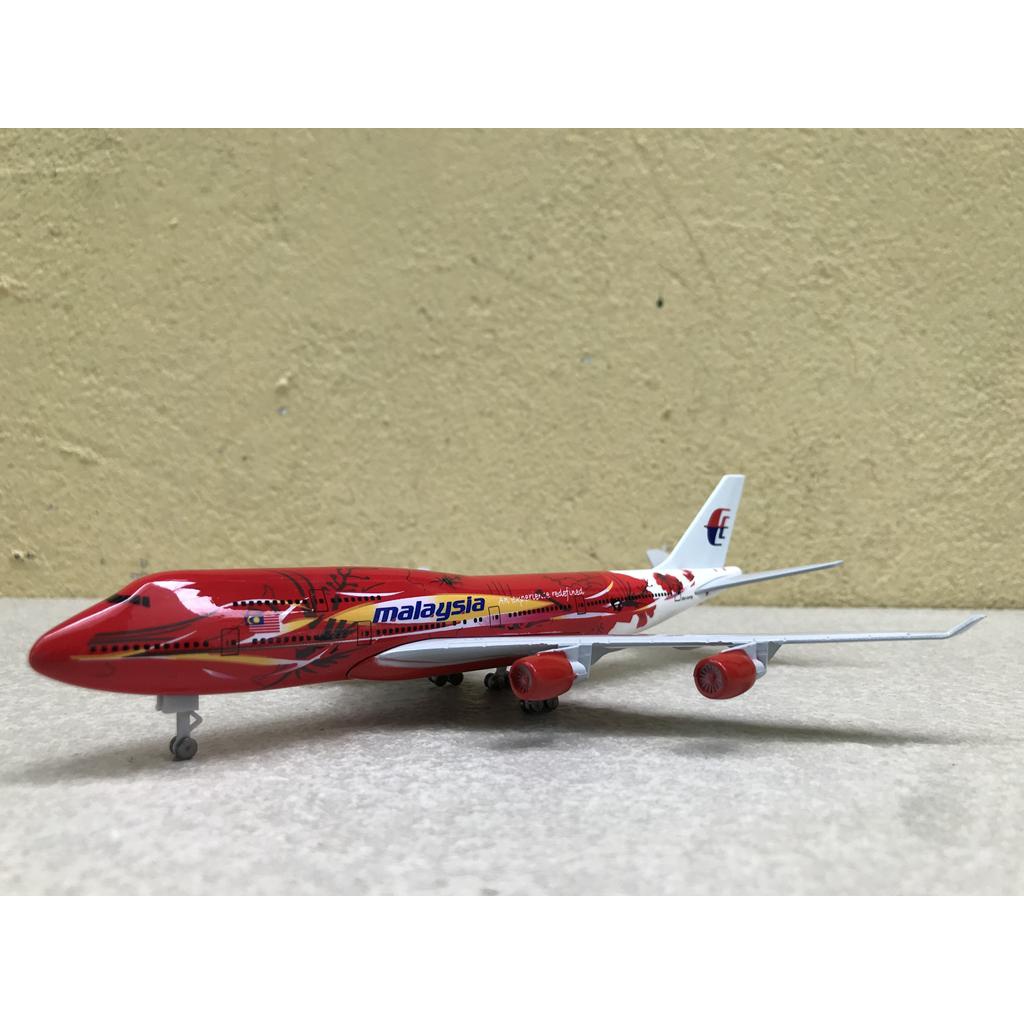 Mô hình máy bay dân sự Airway 20cm 1:350