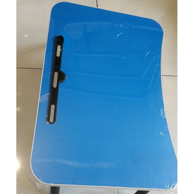 Bàn học Sinh có khe cắm  ipad | BigBuy360 - bigbuy360.vn
