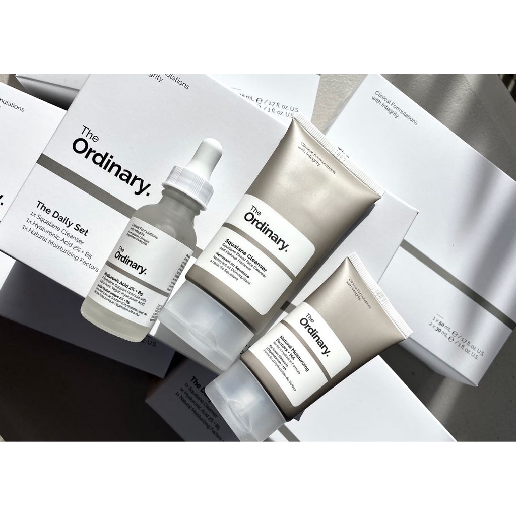 The Daily Set - The Ordinary. - Combo tiết kiệm - 3 sản phẩm thiết yếu hàng ngày.