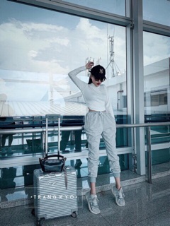 Quần jogger nữ chất nỉ da cá 2 màu