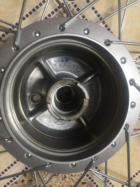 Cặp bánh căm zin honda