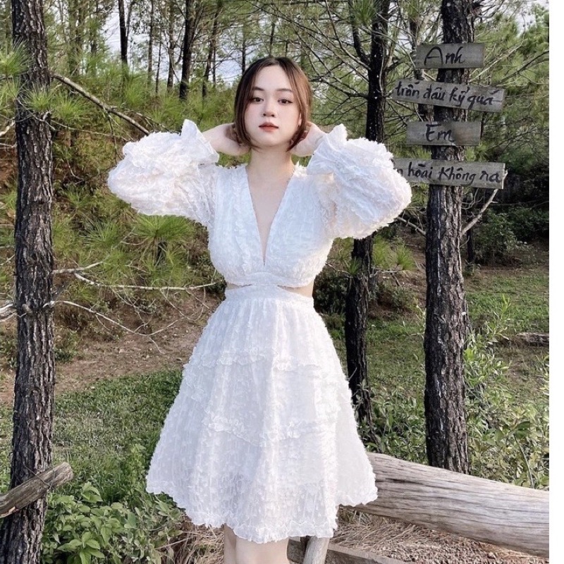 Đầm cổ V tay dài cut eo hở lưng tam giác dáng xoè chạy line bèo cực xinh đi biển