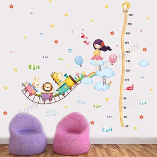 - -Decal trang trí lớp học, phòng ngủ cho bé-Thước đo tàu lượn-