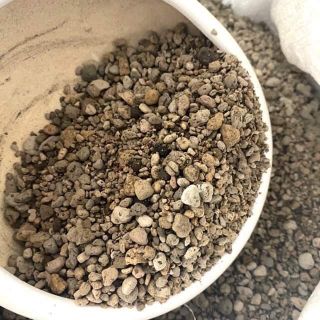 500Gr ĐÁ PUMICE - NGUYÊN LIỆU TRỘN ĐẤT TRỒNG SEN ĐÁ XƯƠNG RỒNG