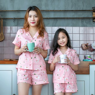 Đồ bộ Pijama mẹ và bé màu hồng họa tiết con lạc đà