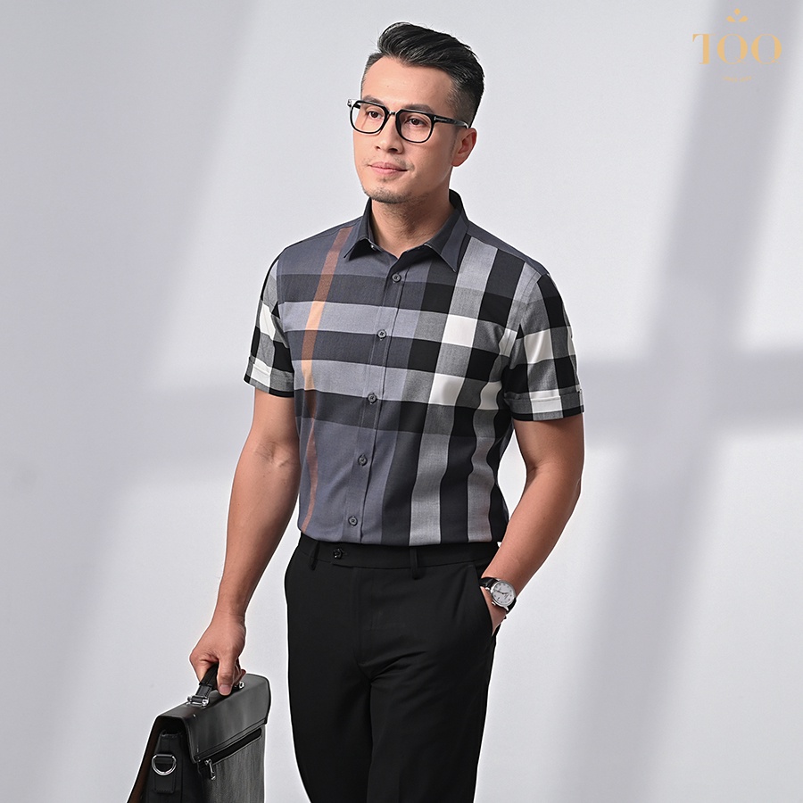 Áo sơ mi nam ngắn tay TQQ dáng Slimfit công sở ôm nhẹ K477CSC màu ghi chất liệu Viscose thoáng mát hạn chế nhăn vạt tôm