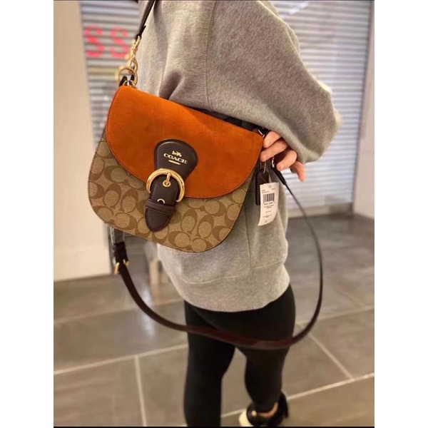 Túi đeo chéo Coach