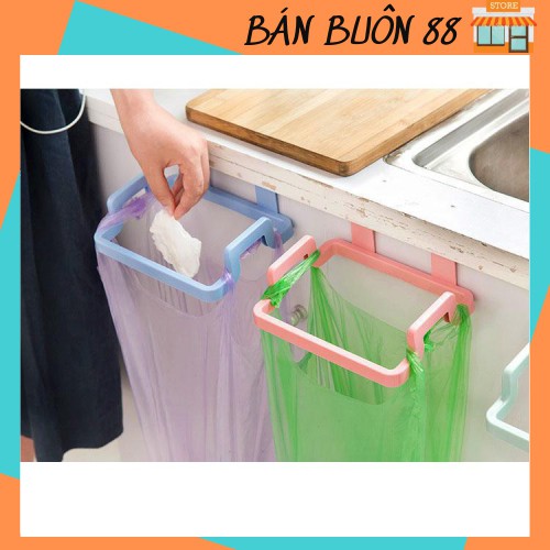 Giá treo khăn, túi nilong đựng rác hợp vệ sinh 1302 shop Giang Phạm