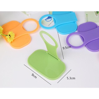 Giá đỡ điện thoại khi sạc