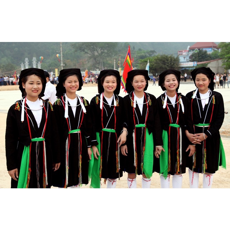 Trang phục sán dìu