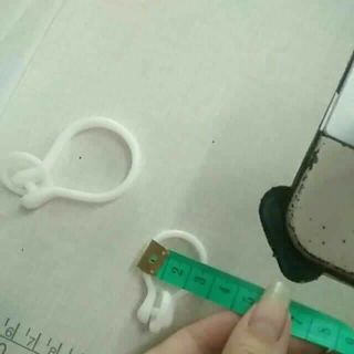 Móc nhựa treo ri đô