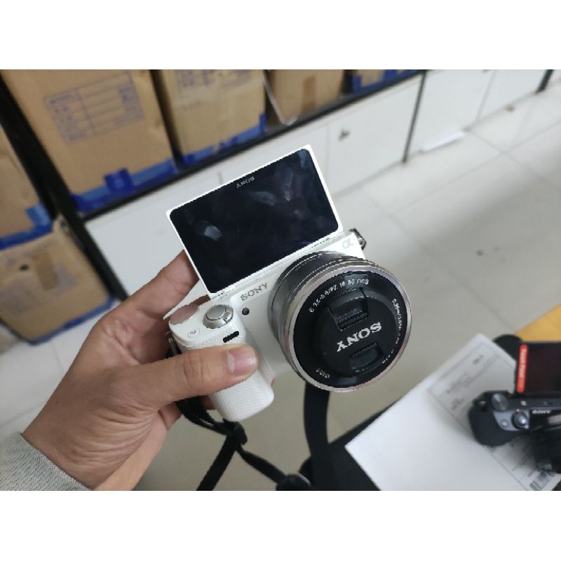 Máy ảnh Sony alpha Nex5T-5R kèm ống kính 16-50mm đã qua sử dụng