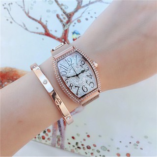 Đồng hồ nữ mặt Oval đính đá dây Titanium chống nước