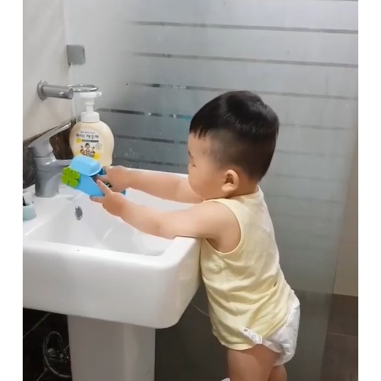 Vòi nước siêu tiện dụng cho bé nhập khẩu Budsia Hàn Quốc