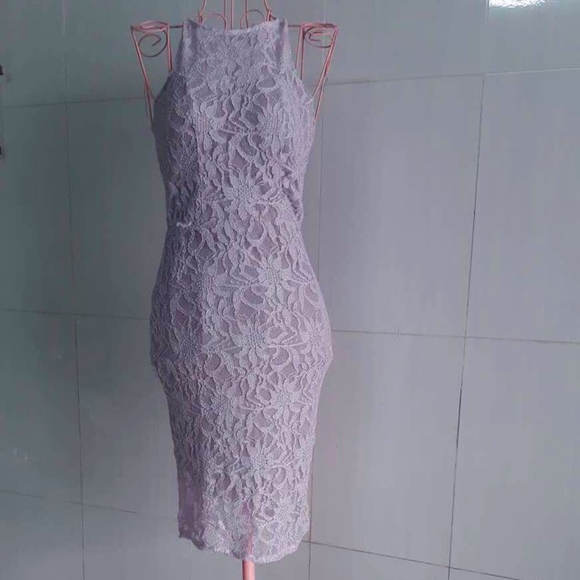 Đầm body tím paster ren hoa cổ yếm có kim sa ( hình chụp thật )