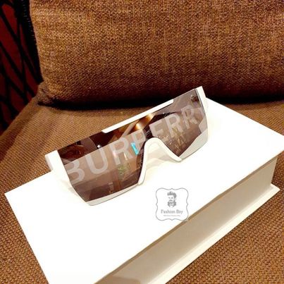KÍNH MÁT NỮ TRÒNG VUÔNG HOTTREND SIÊU ĐẸP