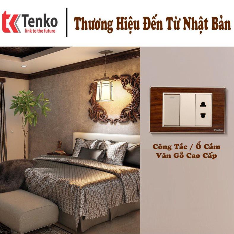 Ổ Cắm Vân Gỗ Đôi 3 Chấu Bo Viền Vàng - Thương Hiệu Nhật Mẫu Mã Đa Dạng Phù Hợp Với Nhà GỖ - Nhà ỐP GỖ TK-C6-020