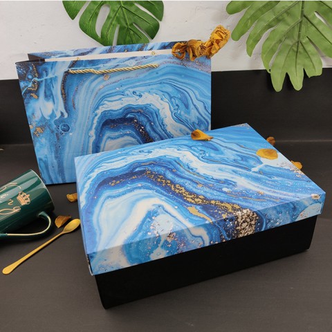 Hộp đựng quà vân đá kèm túi quai lụa 30.5x22x10cm, rơm giấy lót | BigBuy360 - bigbuy360.vn