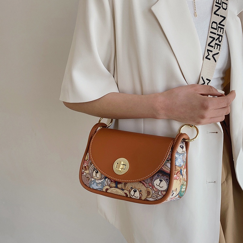 Túi Đeo Chéo Hình Vuông Cỡ Nhỏ In Họa Tiết Chú Gấu Katy Độc Đáo Thời Trang Dễ Phối Đồ