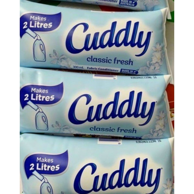 Nước xả vải Cuddly hương Classic fresh 300ml Úc
