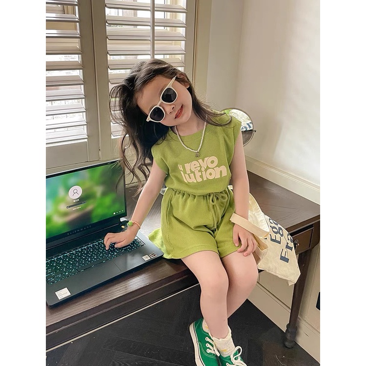 Bộ revo lution bé gái