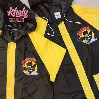 Áo mưa hình người dơi chibi màu đen viền vàng còn size (S,M) cho trẻ em, học sinh và các bé (Thái Lan)