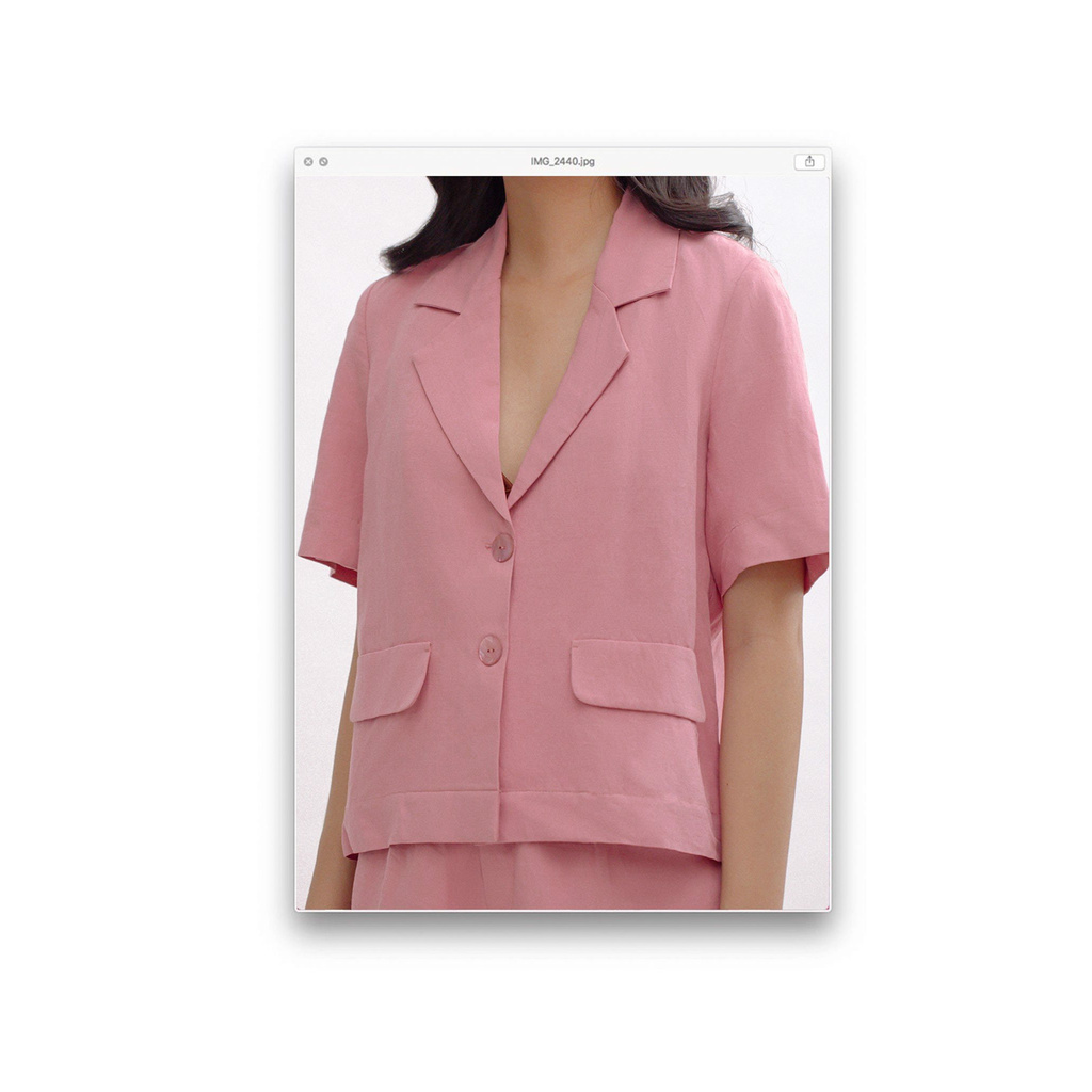 LIBÉ - Áo vest tay ngắn có hai túi làm trên nền vải linen màu hồng