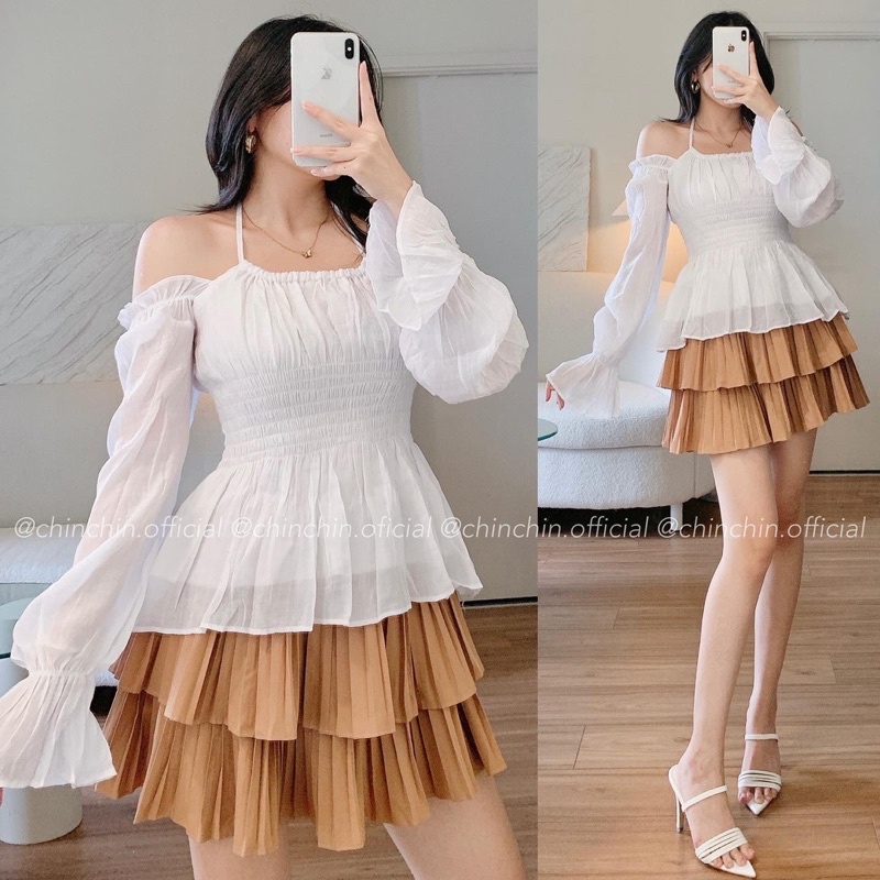 Áo peplum trắng bồng dài cổ yếm