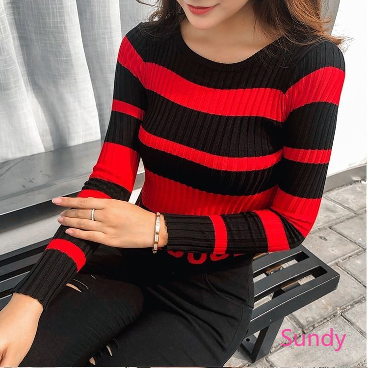 Set áo sweater dệt kim kẻ sọc trắng đen phối quần dài lưng cao ôm dáng sành điệu cho nữ